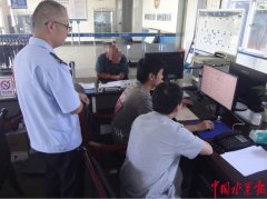 “演示+实相连系的讲授模式备受好评